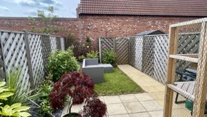 Photo 11- click for photo gallery